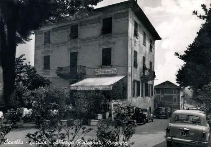 Albergo Magenta Casella  Exteriör bild